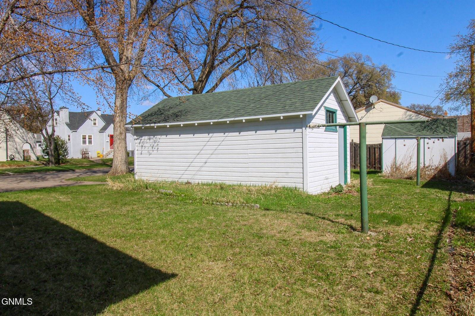 803 N 11th Street, Bismarck, ND 58501