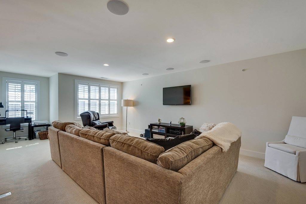 3 Lansing Way, Millis, MA 02054