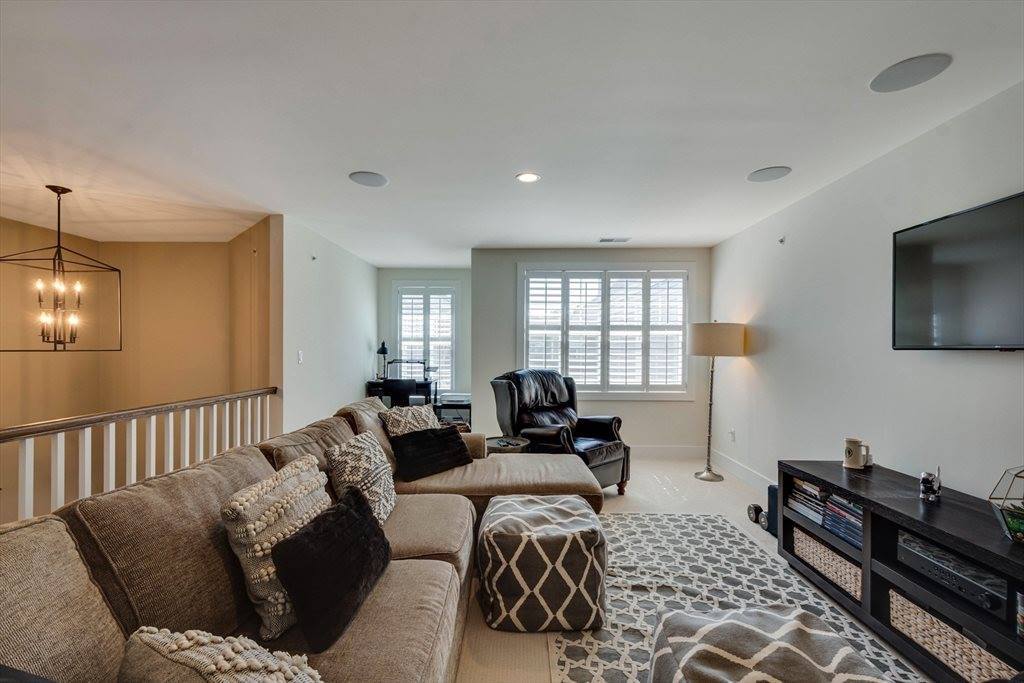 3 Lansing Way, Millis, MA 02054