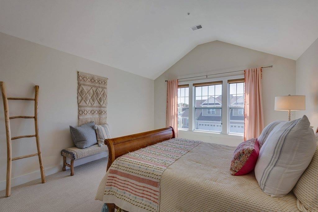 3 Lansing Way, Millis, MA 02054