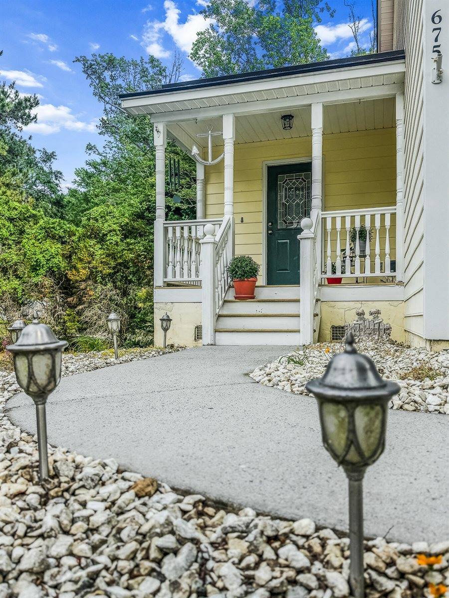 675 Fair Spring Drive, Charleston, SC 29414