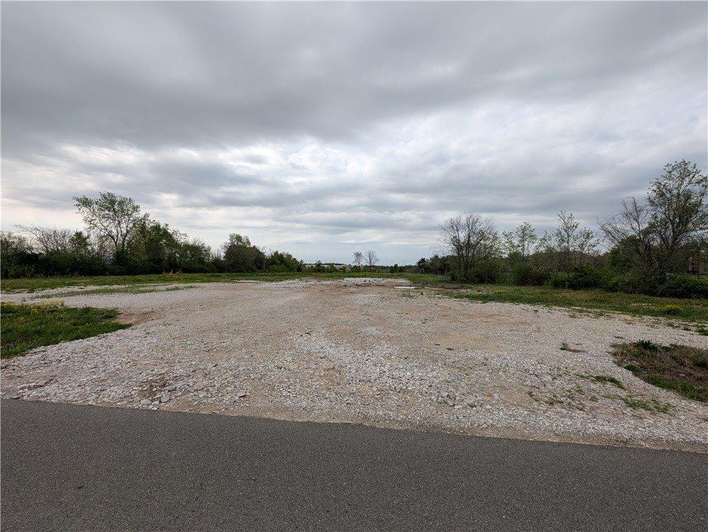 6941 Vaughn Road, Bentonville, AR 72713