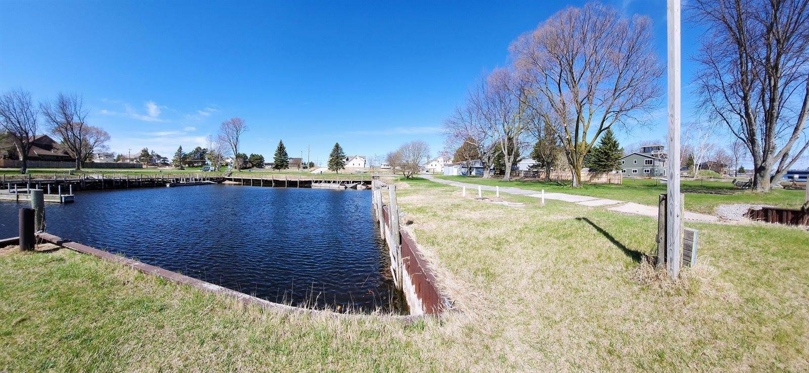 846 South Lakeshore Drive, North Lot, Ludington, MI 49431