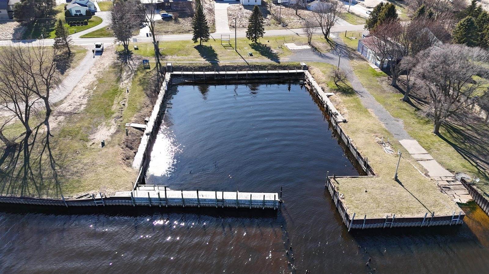 846 South Lakeshore Drive, North Lot, Ludington, MI 49431