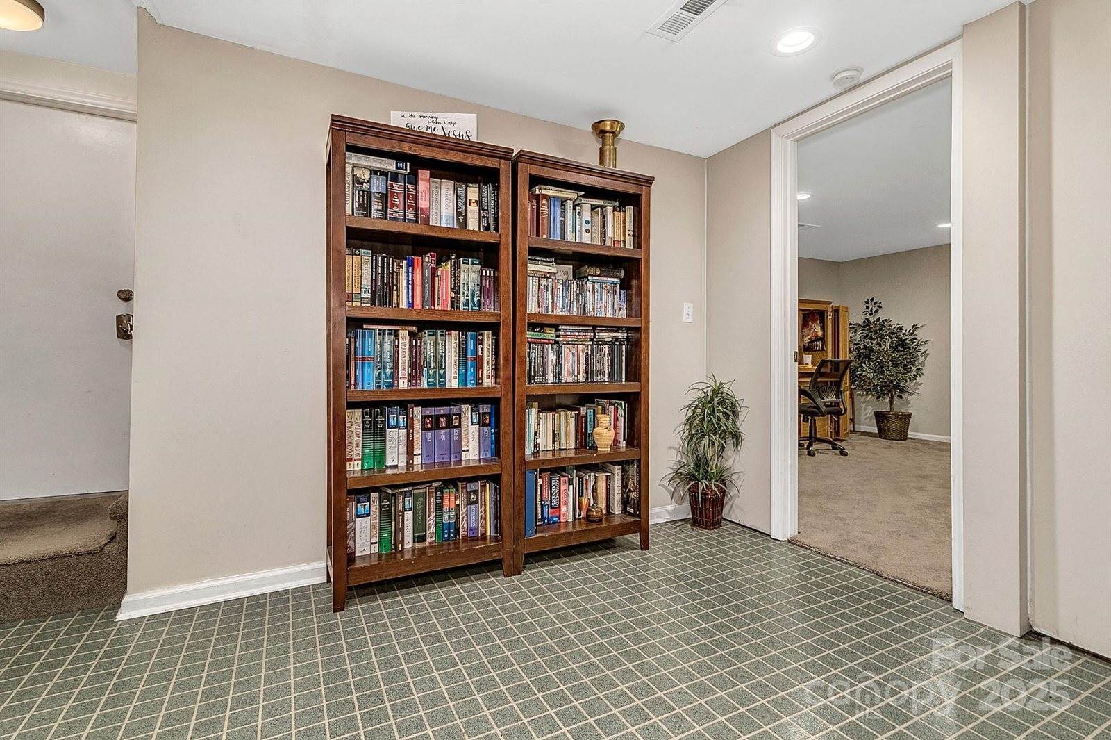 18 Surrey Run, Asheville, NC 28803