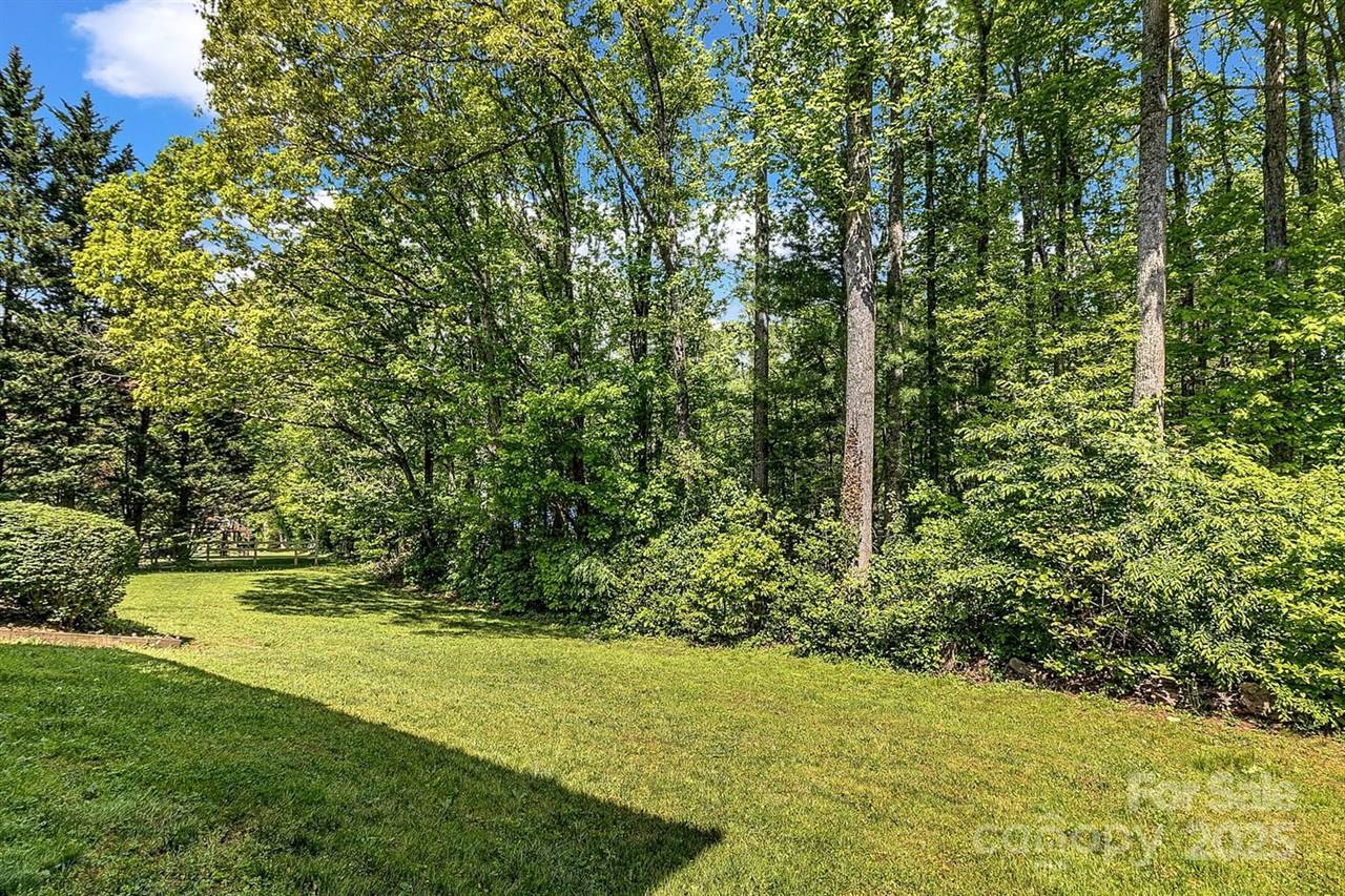 18 Surrey Run, Asheville, NC 28803