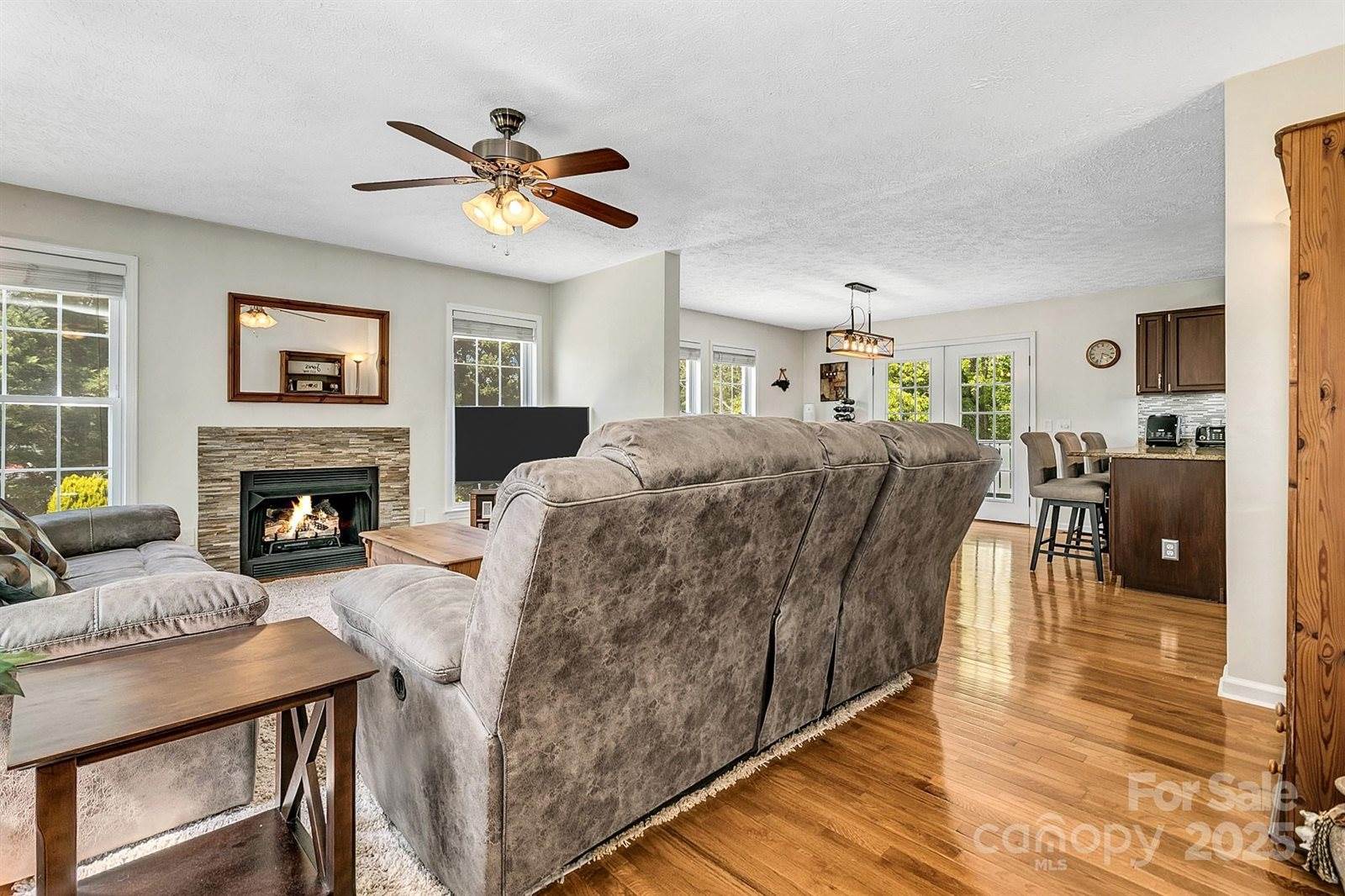 18 Surrey Run, Asheville, NC 28803