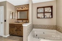 18 Surrey Run, Asheville, NC 28803