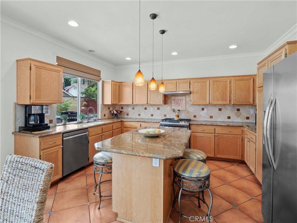 28422 Oak Valley Road, Castaic, CA 91384