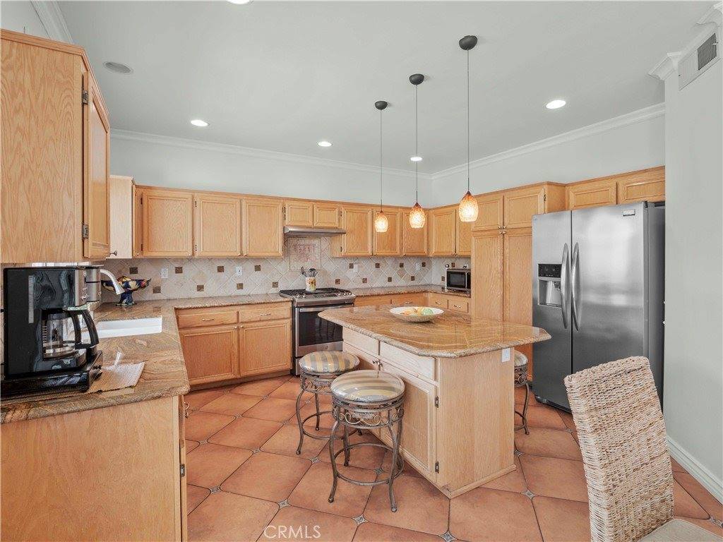 28422 Oak Valley Road, Castaic, CA 91384