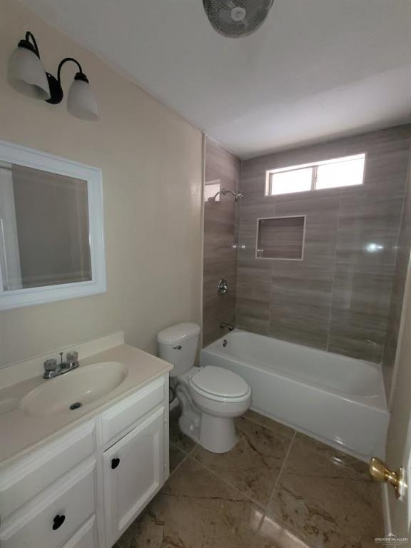 211 Paseo Del Rey Street, Mission, TX 78572