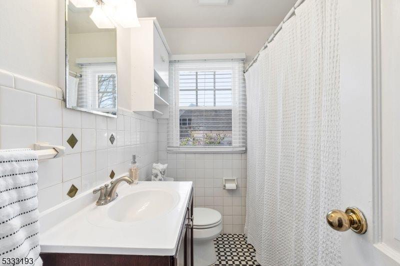 1840 Lake Avenue, Scotch Plains Township, NJ 07076