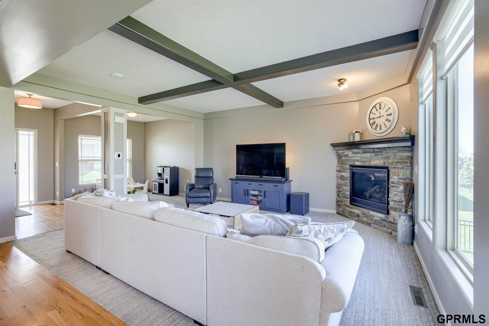 9613 North 150 Avenue, Bennington, NE 68007