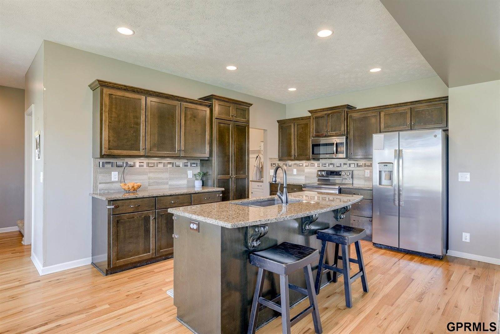 9613 North 150 Avenue, Bennington, NE 68007