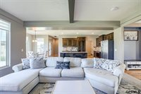 9613 North 150 Avenue, Bennington, NE 68007