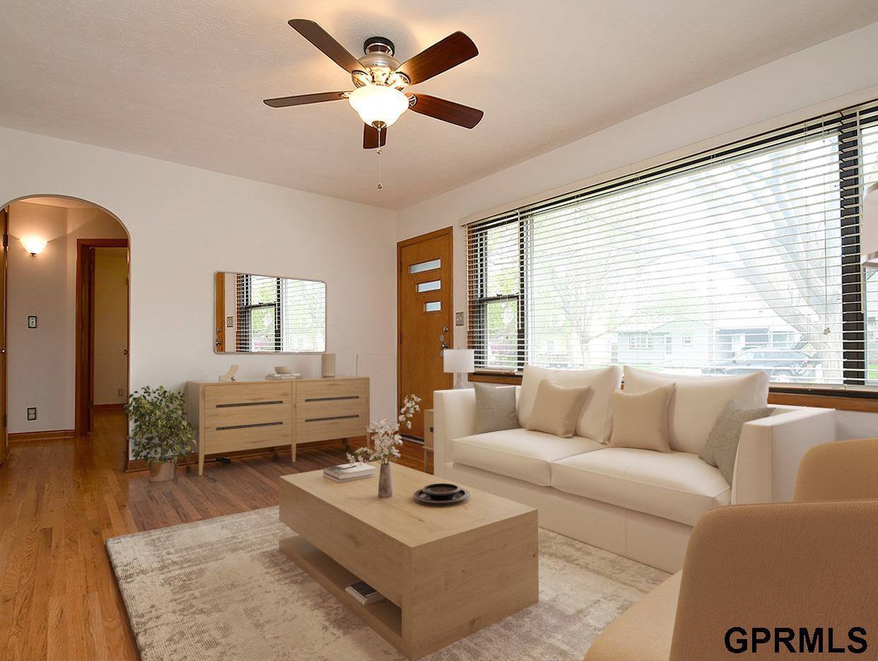 4907 Valley Street, Omaha, NE 68106