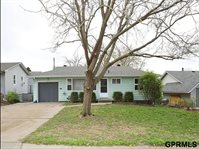 4907 Valley Street, Omaha, NE 68106