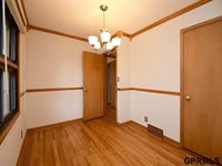 4907 Valley Street, Omaha, NE 68106