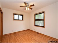 4907 Valley Street, Omaha, NE 68106