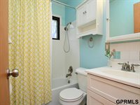 4907 Valley Street, Omaha, NE 68106