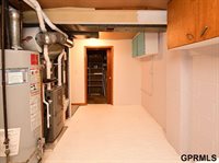 4907 Valley Street, Omaha, NE 68106