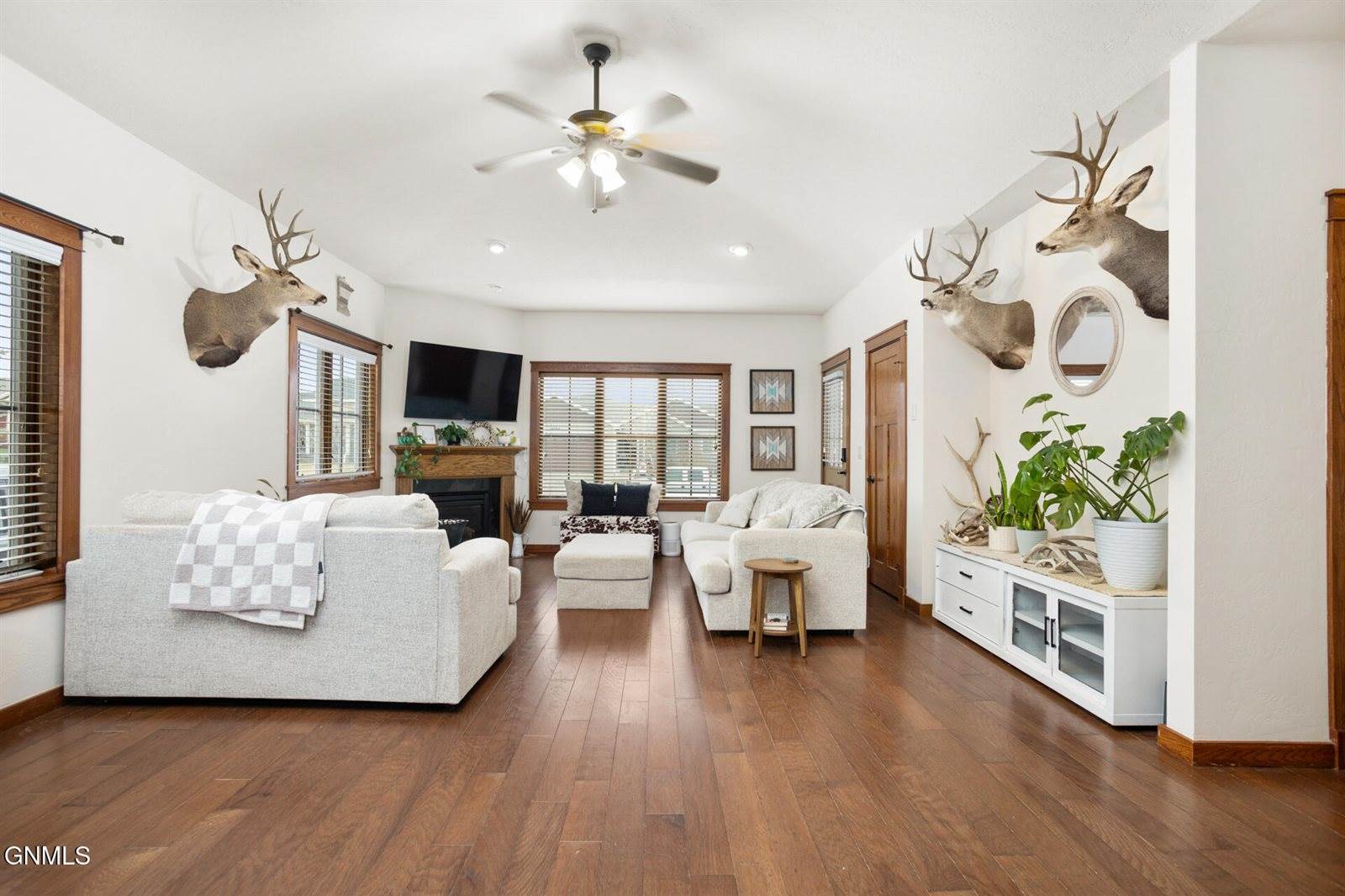 2723 Chokecherry Street, Williston, ND 58801