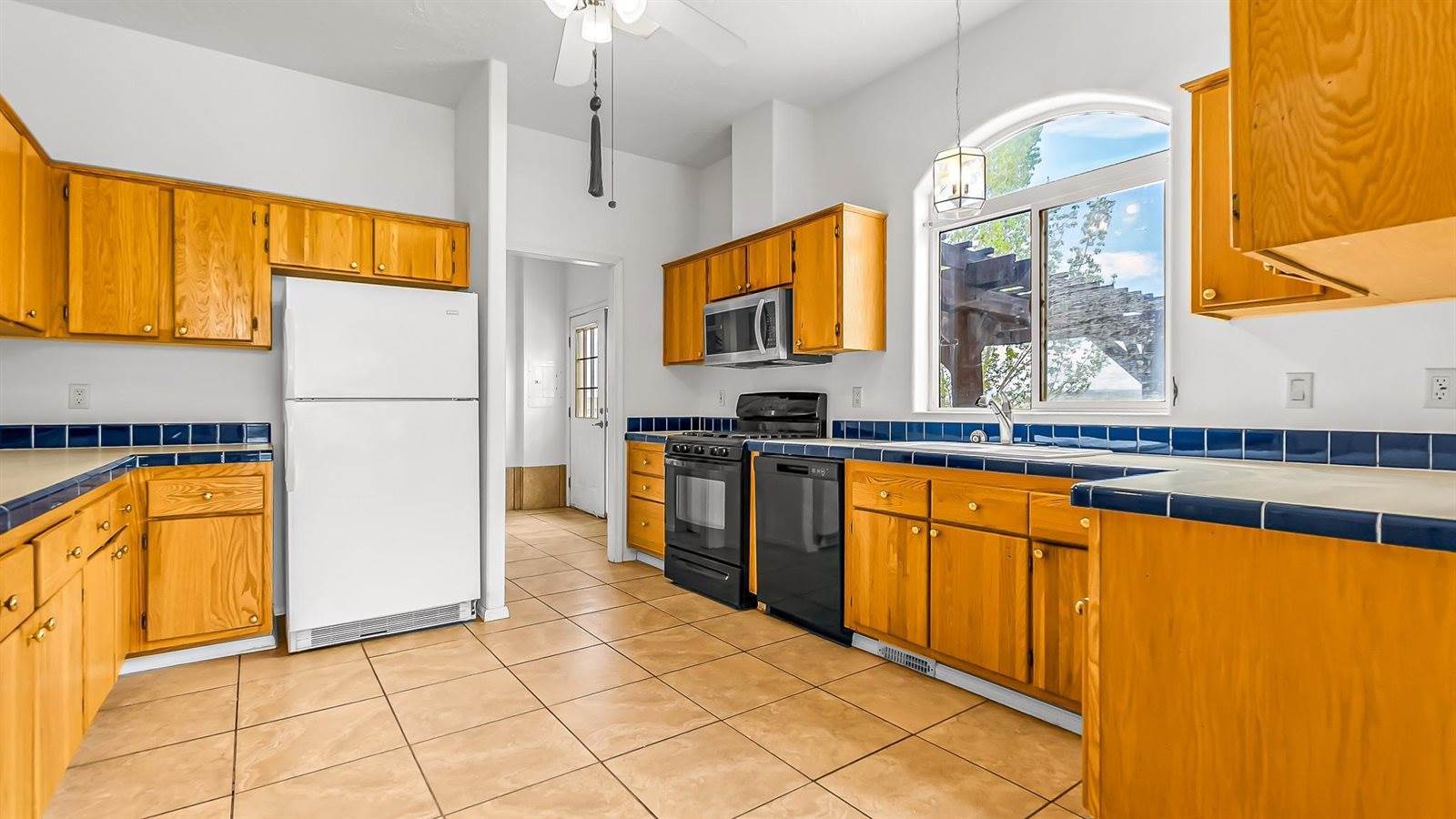 1940 10 Road, Mack, CO 81525