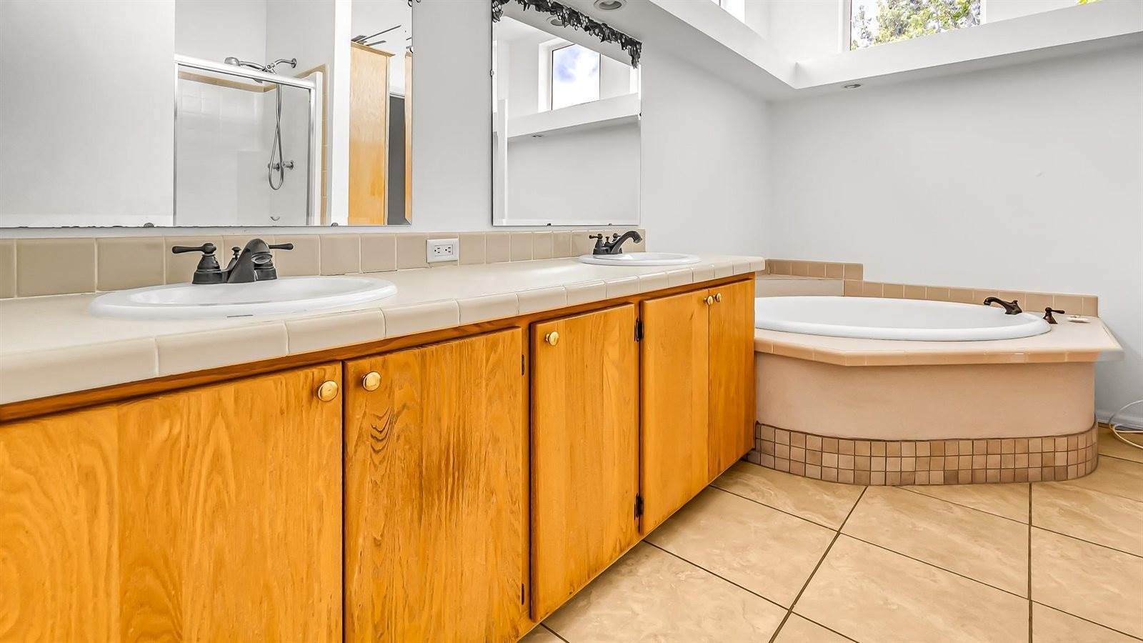 1940 10 Road, Mack, CO 81525