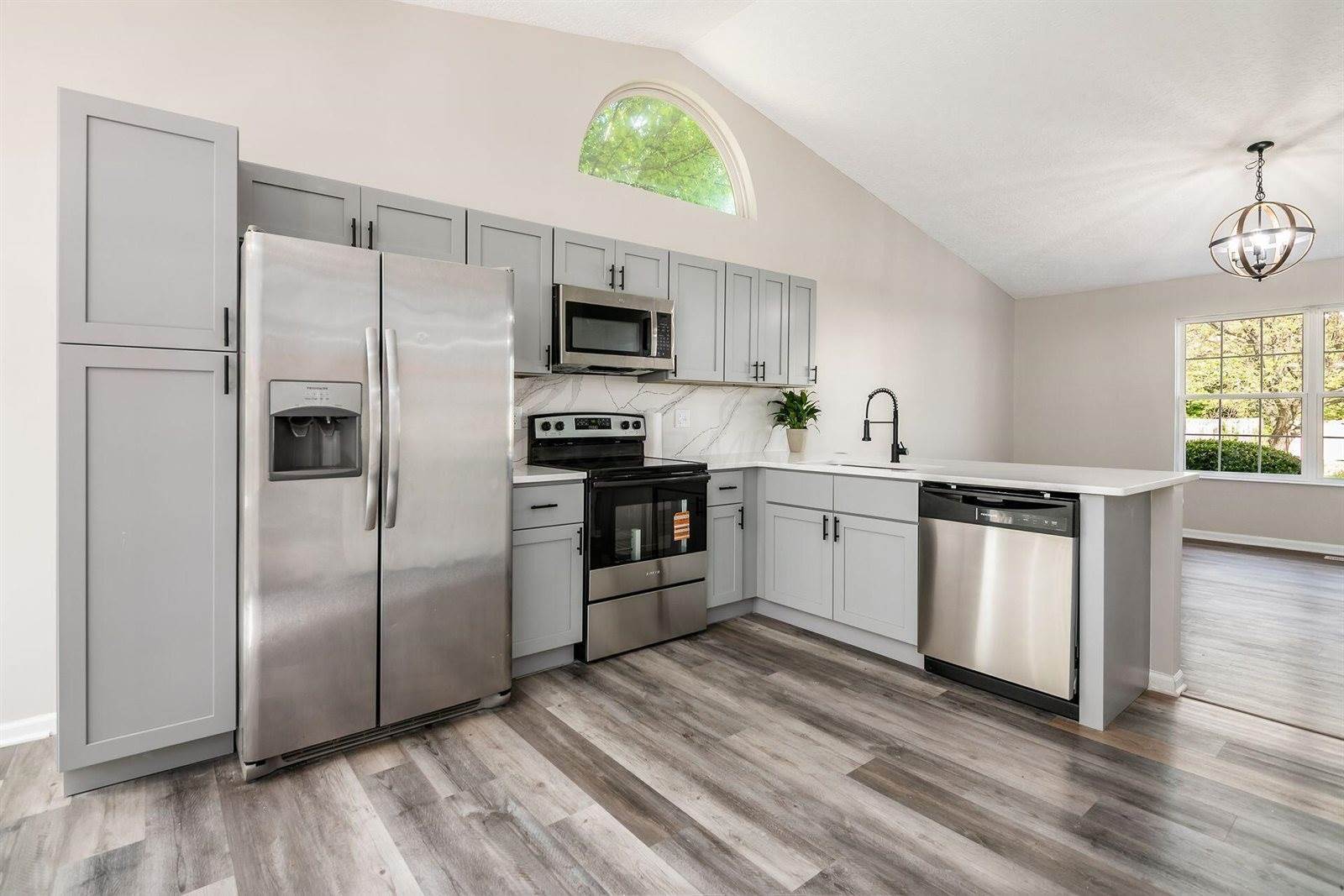 4729 Heatherton Drive, Columbus, OH 43229