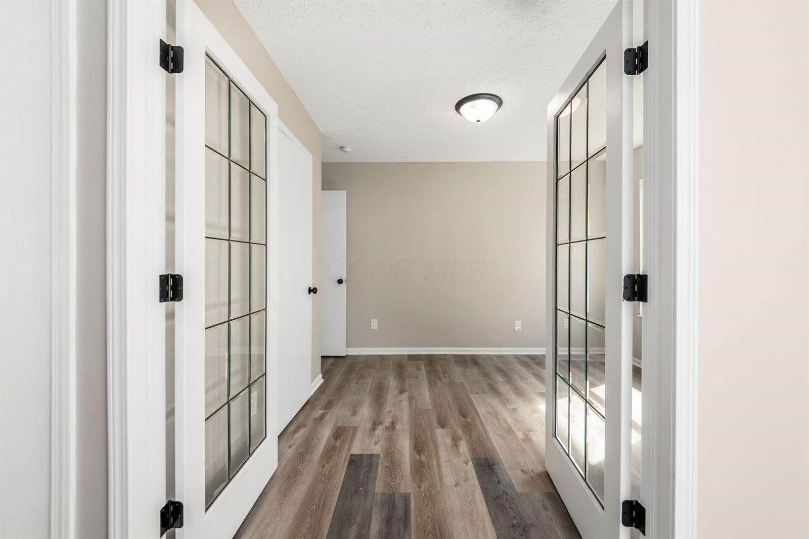 4729 Heatherton Drive, Columbus, OH 43229