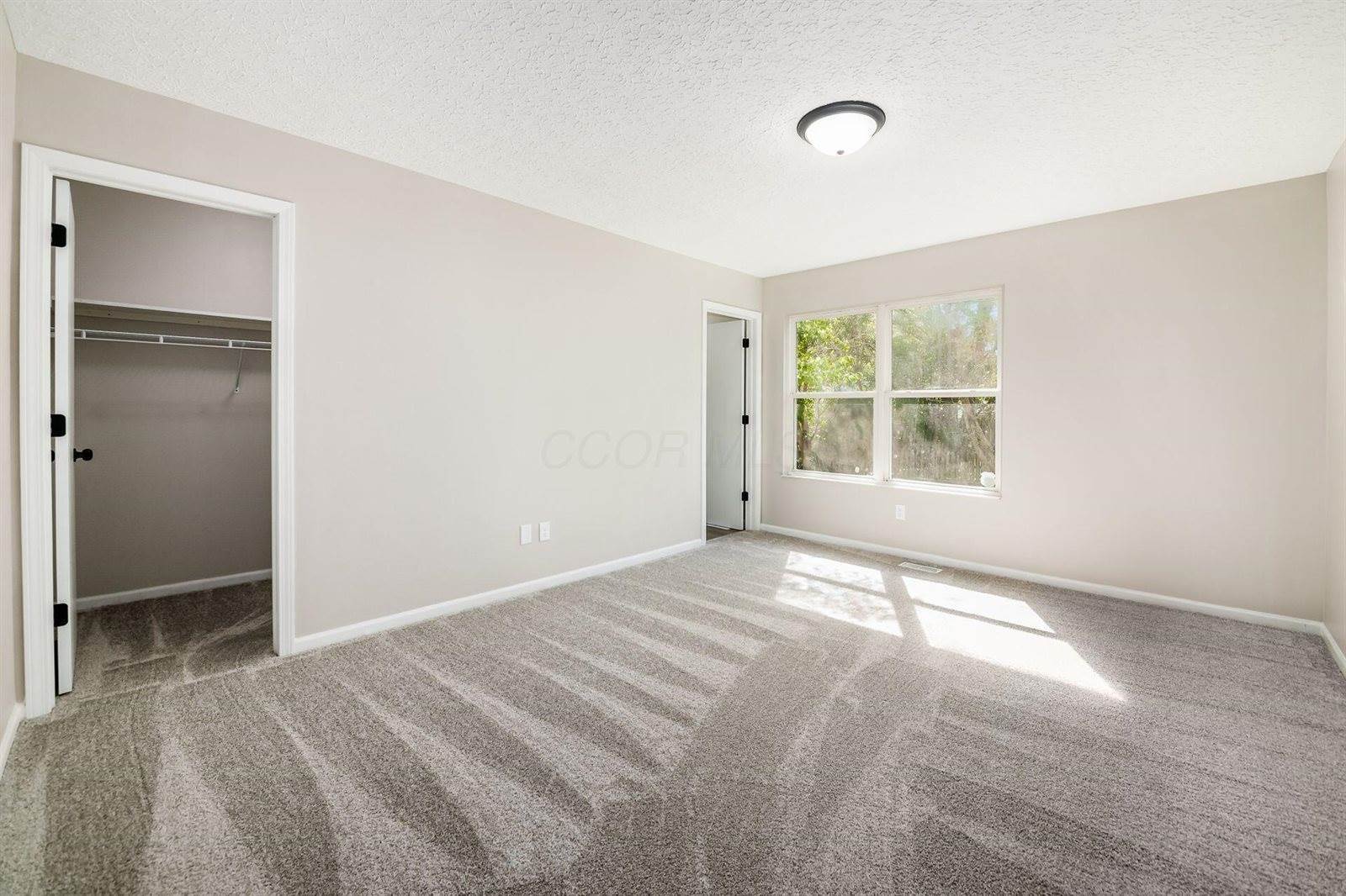 4729 Heatherton Drive, Columbus, OH 43229