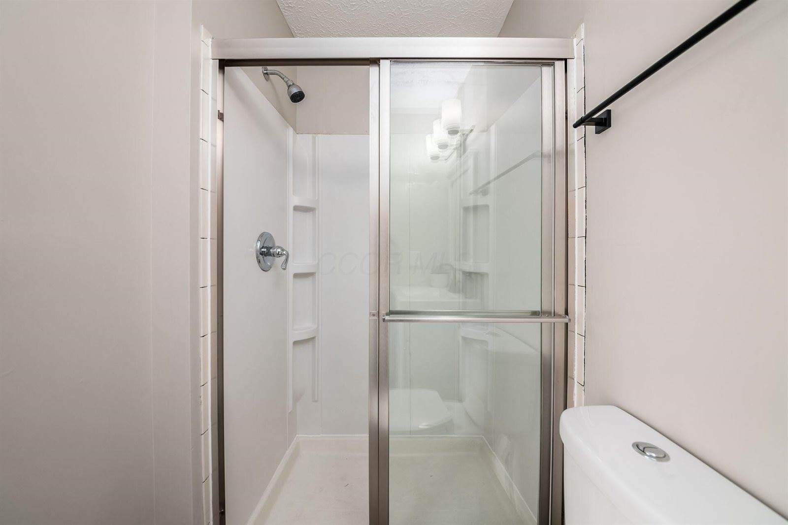 4729 Heatherton Drive, Columbus, OH 43229