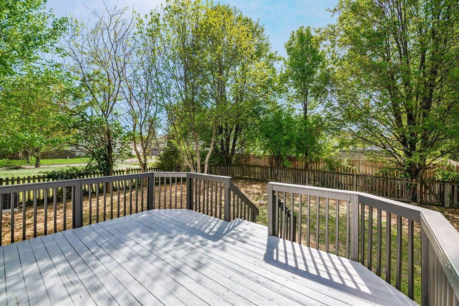 4729 Heatherton Drive, Columbus, OH 43229