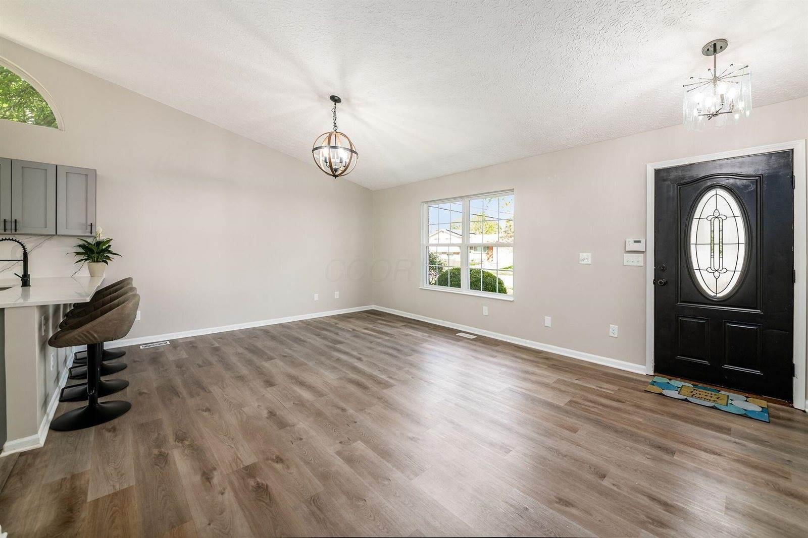 4729 Heatherton Drive, Columbus, OH 43229