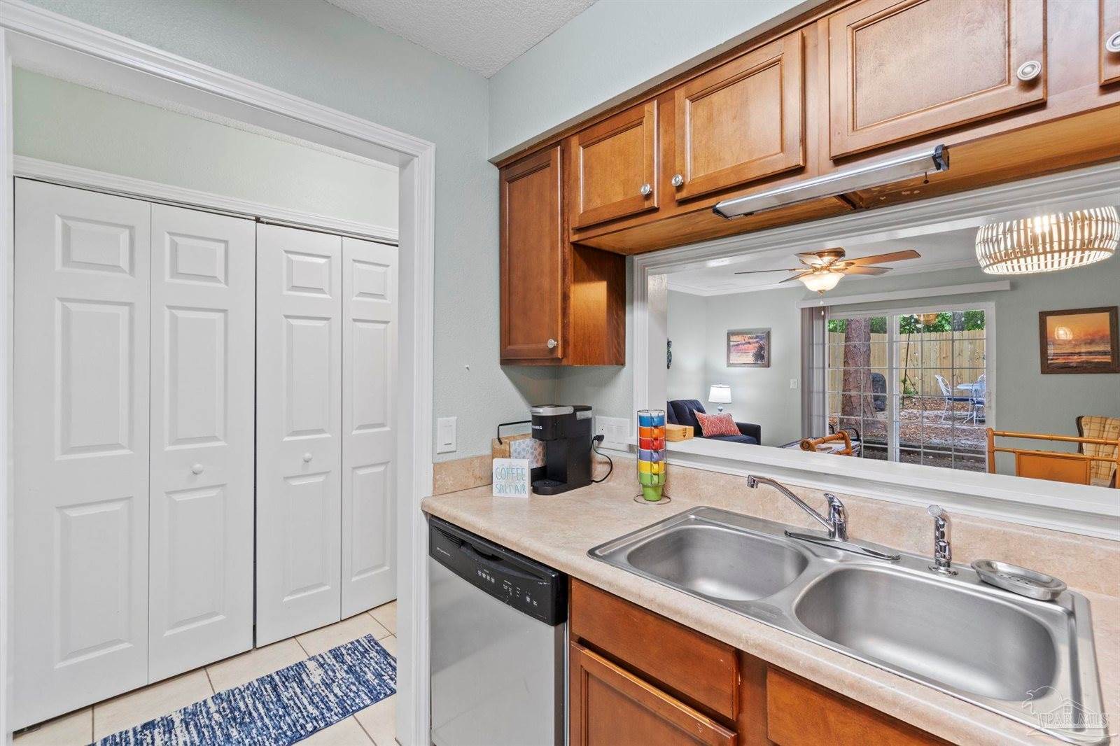 10100 Vixen Pl, Pensacola, FL 32514