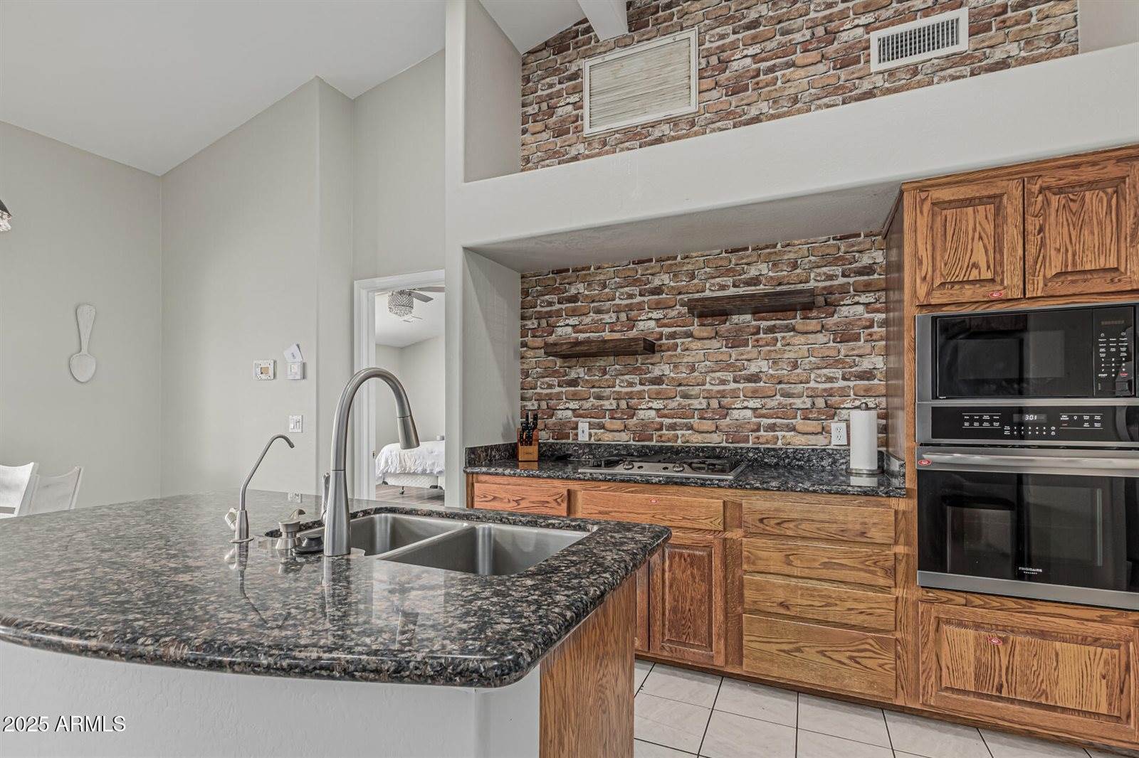 1207 East Clearview Drive, Casa Grande, AZ 85122