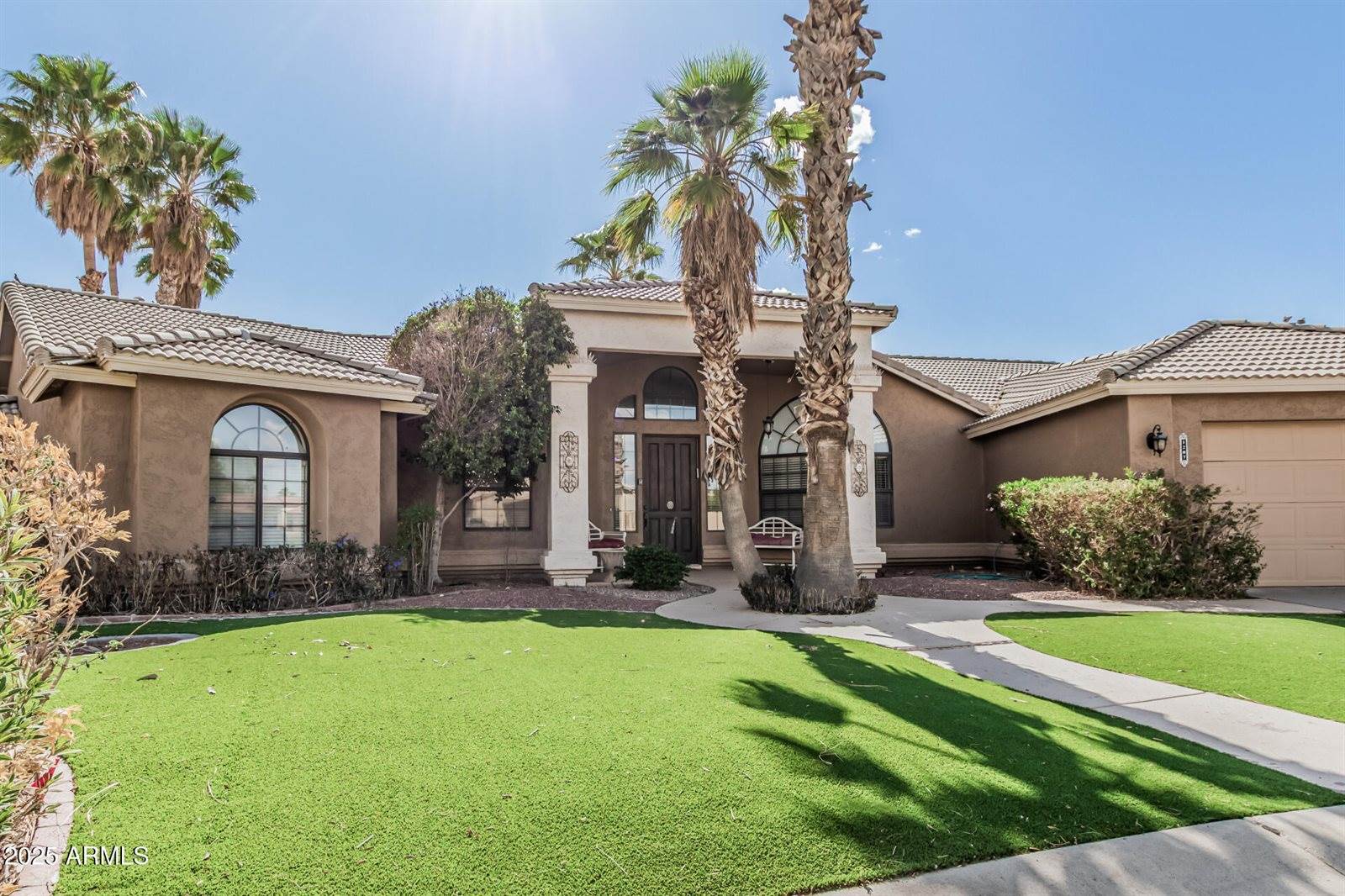 1207 East Clearview Drive, Casa Grande, AZ 85122