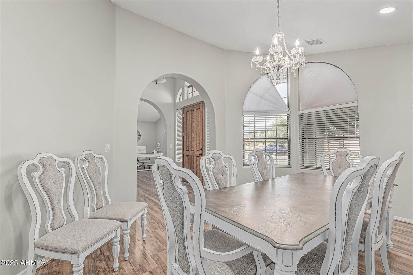 1207 East Clearview Drive, Casa Grande, AZ 85122