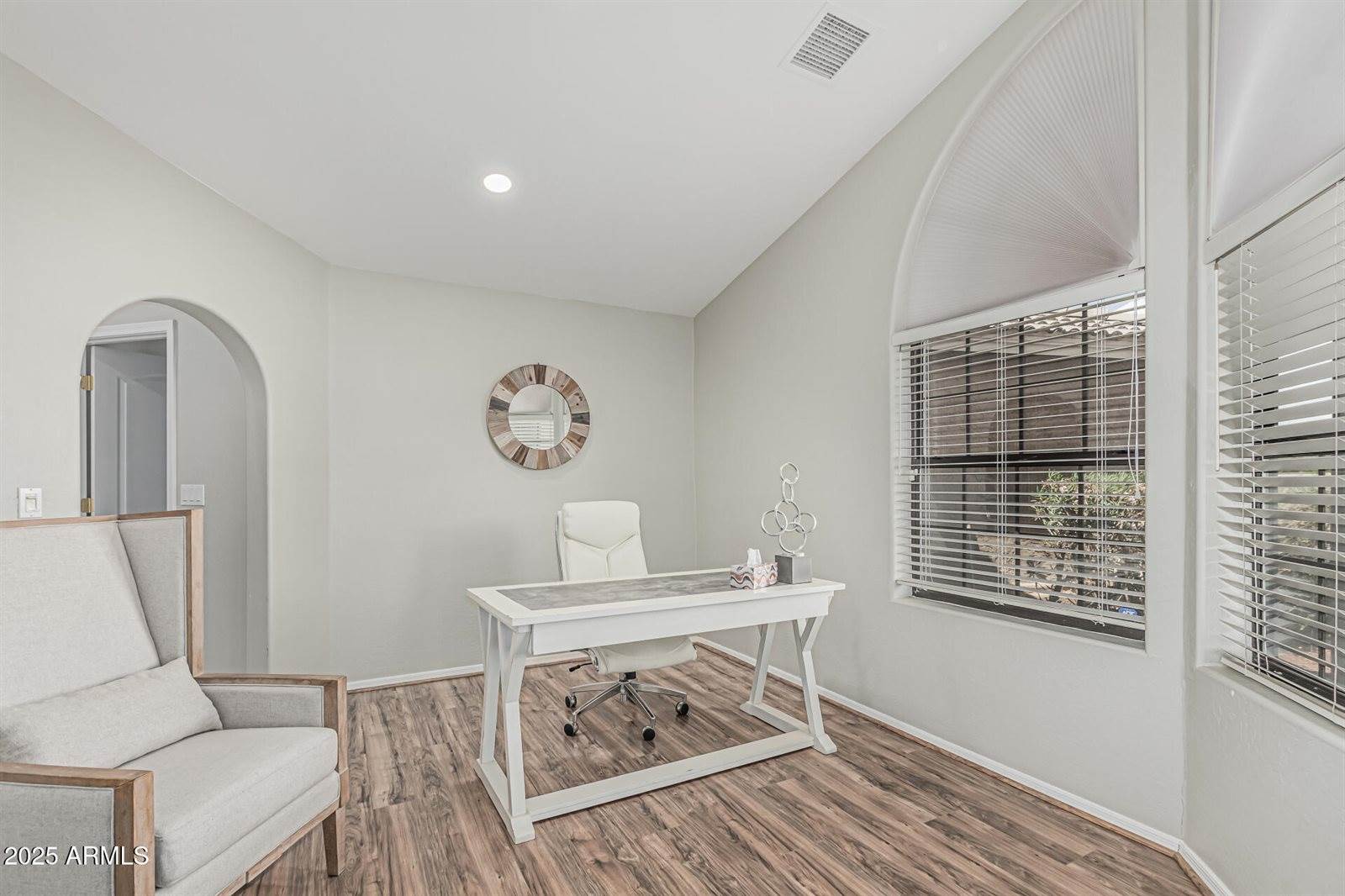 1207 East Clearview Drive, Casa Grande, AZ 85122