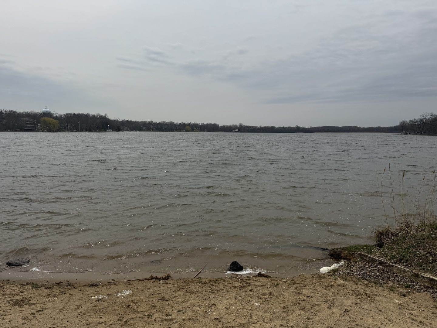 21584 West Lake Avenue, Lake Villa, IL 60046