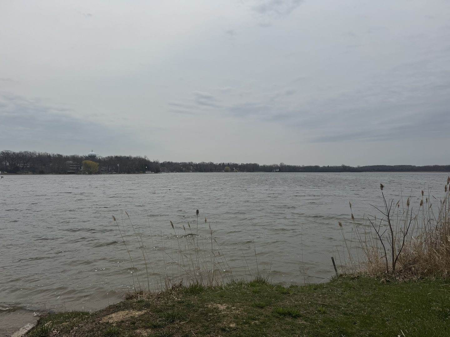 21584 West Lake Avenue, Lake Villa, IL 60046