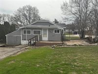 21584 West Lake Avenue, Lake Villa, IL 60046