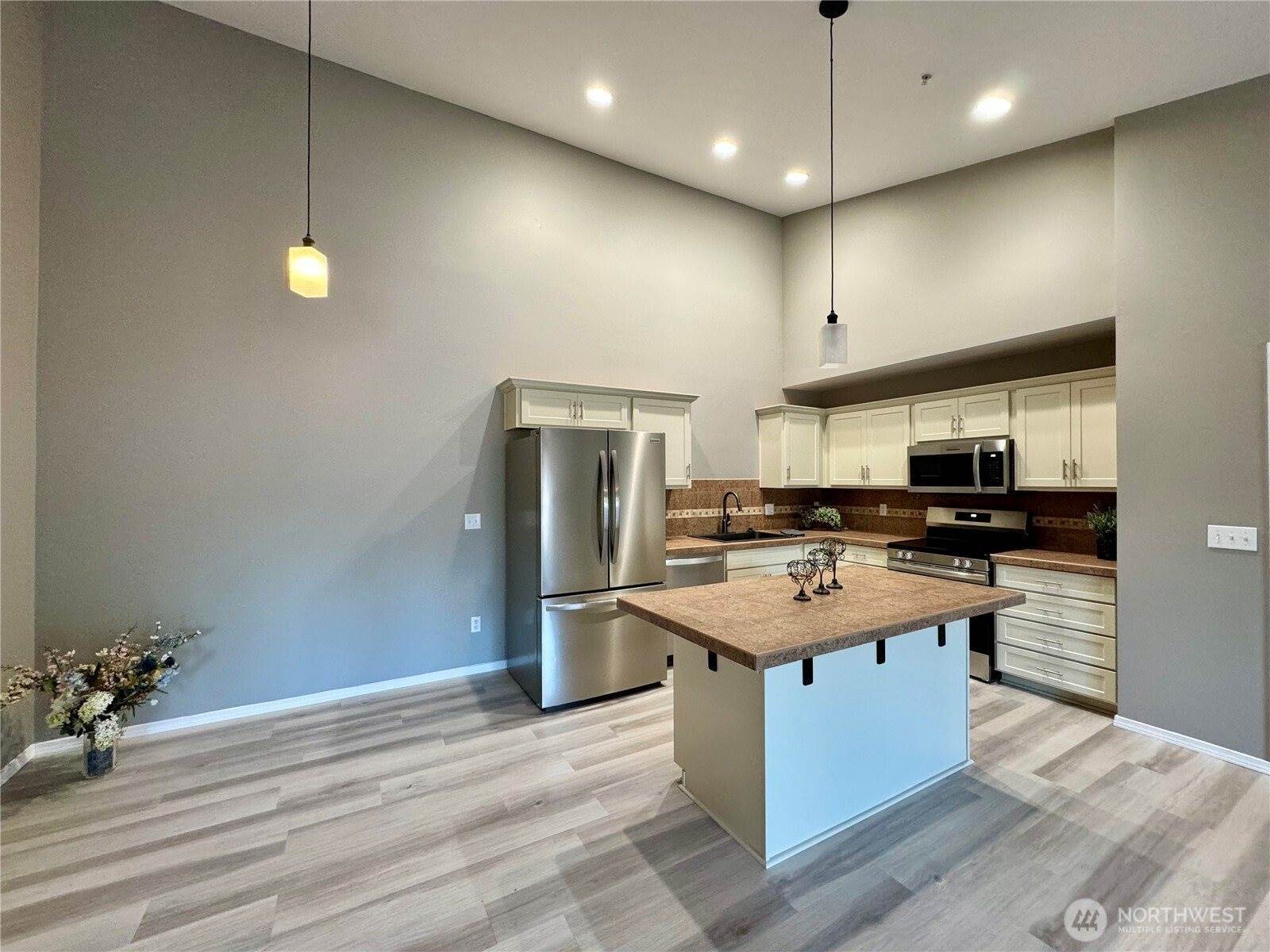 1407 Evergreen Park Drive SW, Olympia, WA 98502