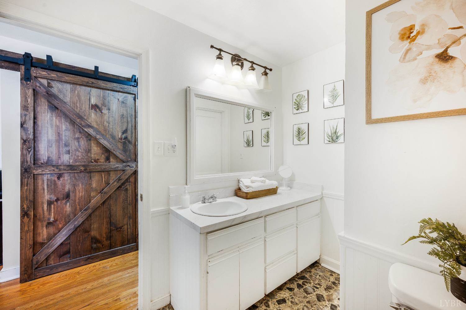 809 Westview Drive, Lynchburg, VA 24502