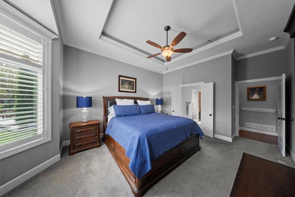 19521 West 100th Street, Lenexa, KS 66220