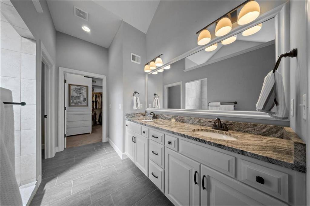 19521 West 100th Street, Lenexa, KS 66220