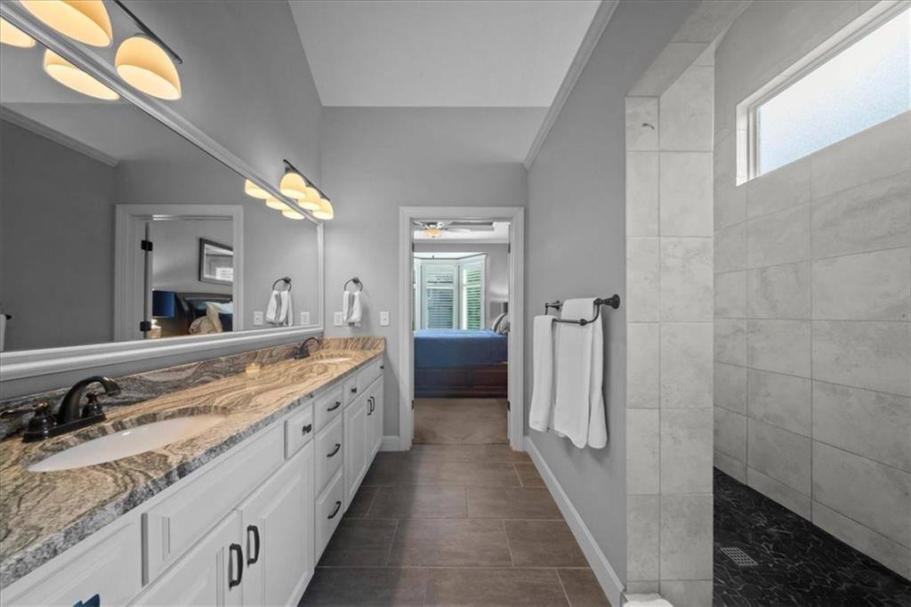 19521 West 100th Street, Lenexa, KS 66220