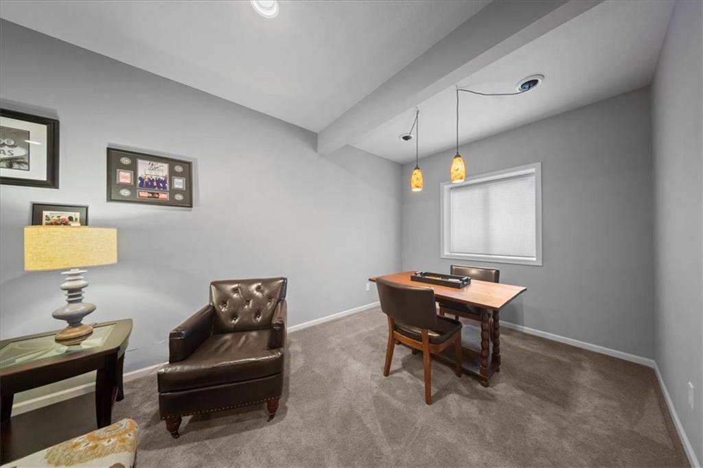 19521 West 100th Street, Lenexa, KS 66220