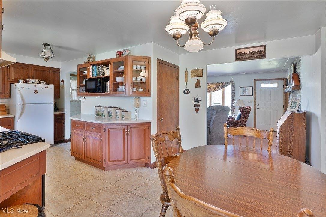 10245 Springfield Road, Poland, OH 44514