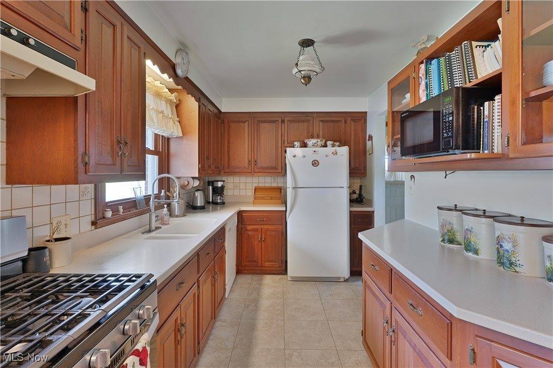 10245 Springfield Road, Poland, OH 44514